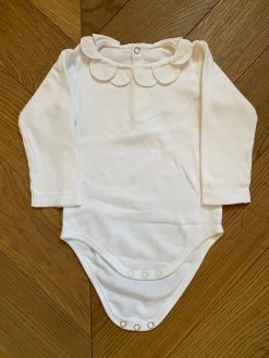 Body Jacadi Col Festonné Blanc 12 Mois 7 Body Jacadi Col Festonné Blanc 12 Mois -Femmes Boutique IMG 2613