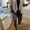 Gilet One A Gris à Rayures Bleues 1 Gilet One A Gris à Rayures Bleues -Femmes Boutique IMG 2879 018d198e de3d 41a0 bf8c 8ba8cc38d65c