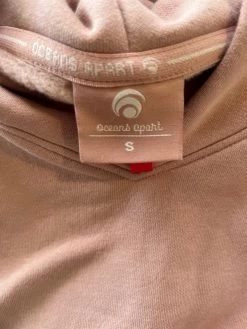 Ariane Brodier Hoody Oceans Apart Rose -Femmes Boutique ariane brodier hoody oceans apart rose ariane 5