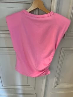 Ariane Brodier T Shirt Zara Rose Neuf Avec épaulettes -Femmes Boutique ariane brodier t shirt zara rose neuf avec epaulettes ariane 4