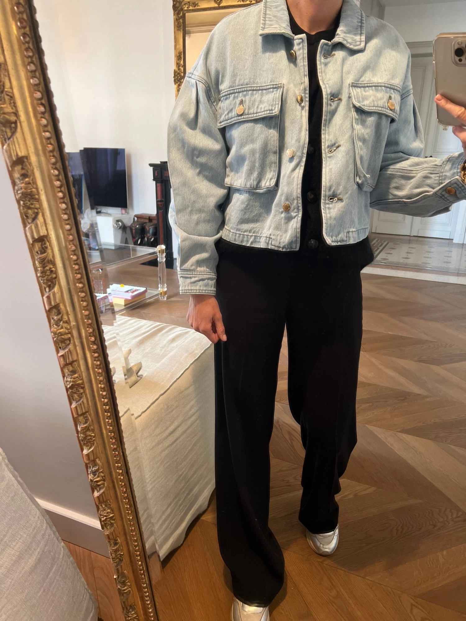 Ariane Brodier Veste En Jean Bleu Clair Nagev 7 Ariane Brodier Veste En Jean Bleu Clair Nagev – Image 5