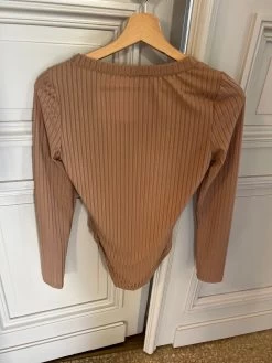 Body Beige Décolleté Carré 8 Body Beige Décolleté Carré -Femmes Boutique body beige decollete carre agnes 3