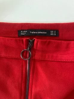 Charlotte Pirroni Jupe Zara En Velours Rouge 9 Charlotte Pirroni Jupe Zara En Velours Rouge -Femmes Boutique charlotte pirroni jupe zara en velours rouge 4