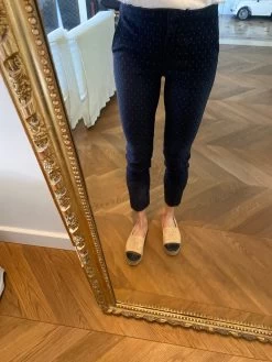 Charlotte Pirroni Pantalon Bleu Marine Zara à Petits Motifs -Femmes Boutique charlotte pirroni pantalon bleu marine zara a petits motifs 5