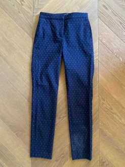 Charlotte Pirroni Pantalon Bleu Marine Zara à Petits Motifs -Femmes Boutique charlotte pirroni pantalon bleu marine zara a petits motifs 6