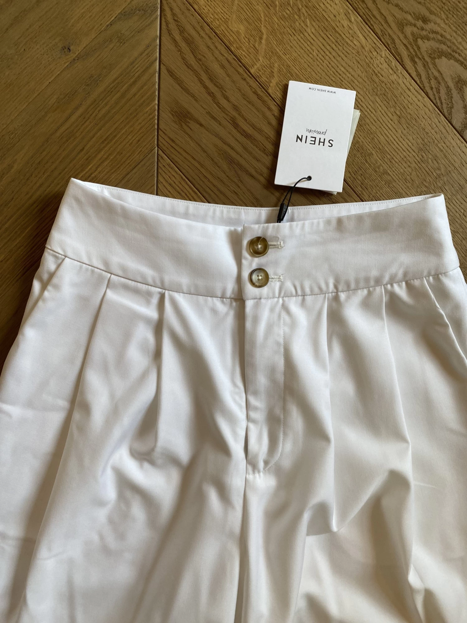Charlotte Pirroni Pantalon Shein Premium Neuf Blanc évasé 8 Charlotte Pirroni Pantalon Shein Premium Neuf Blanc évasé – Image 6