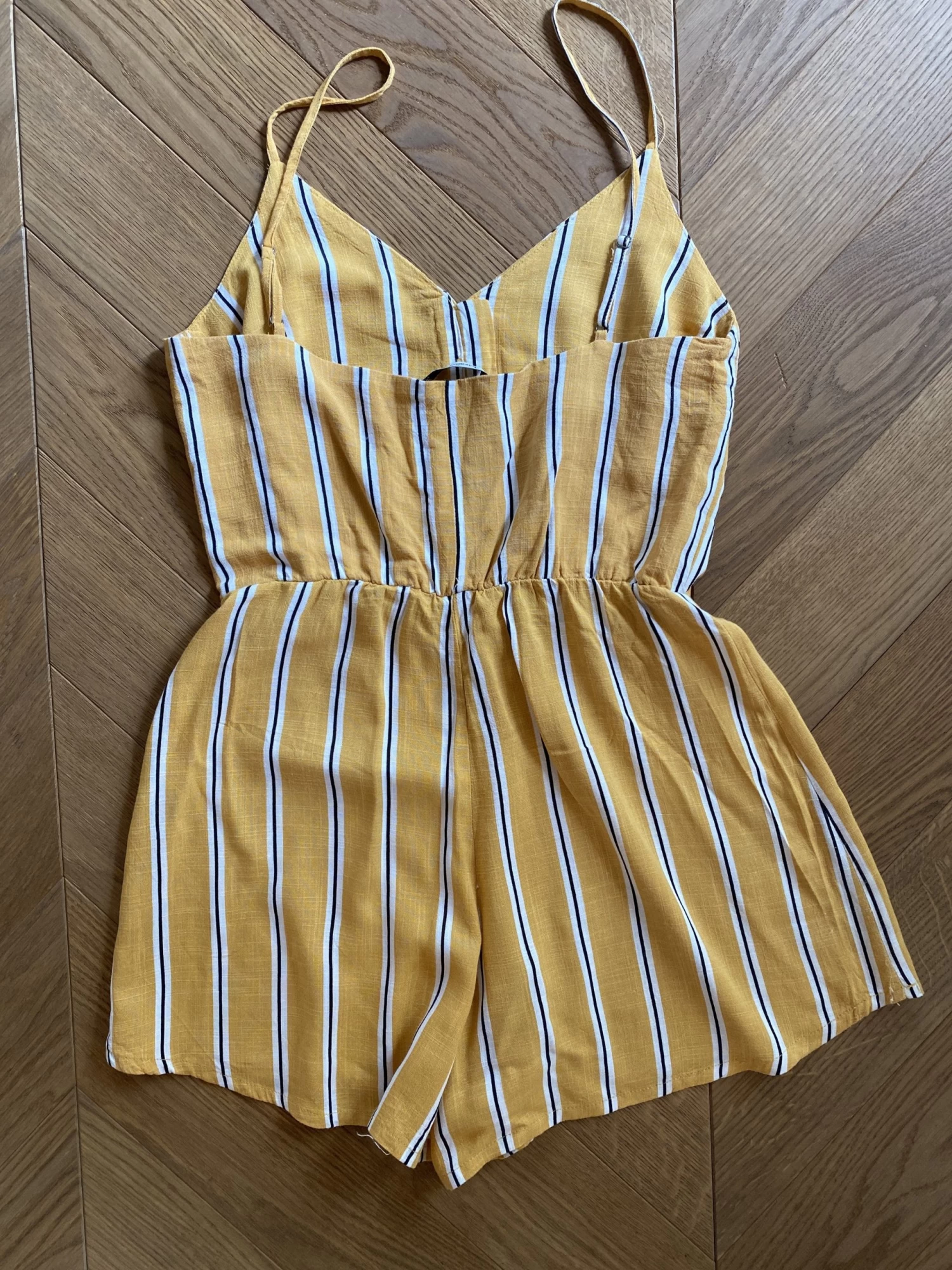 Combishort Stradivarius Moutarde 10 Combishort Stradivarius Moutarde – Image 8