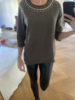 Haut Kaki HM Clous Sur Le Col