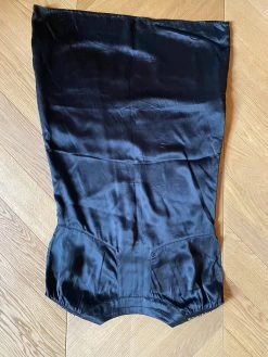 Haut The Kooples En Dentelle Violet Et Noir 27 Haut The Kooples En Dentelle Violet Et Noir -Femmes Boutique image 2252ffcc 511c 4845 9273 bd2a0dab7a48