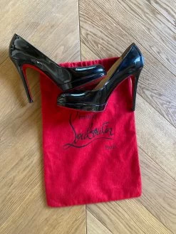 Escarpins Louboutin Vernis