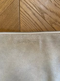 Pochette American Vintage Cuir Irisée -Femmes Boutique image f44fd7f5 ac17 494d b251 5c43c8595893