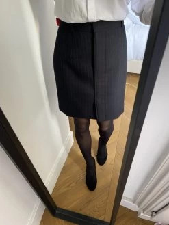 Jupe Neuve Courte De Tailleur Sandro à Rayures Fines -Femmes Boutique jupe neuve courte de tailleur sandro a rayures fines 6