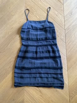 Robe Athé Vanessa Bruno 10 Robe Athé Vanessa Bruno -Femmes Boutique robe athe vanessa bruno 4