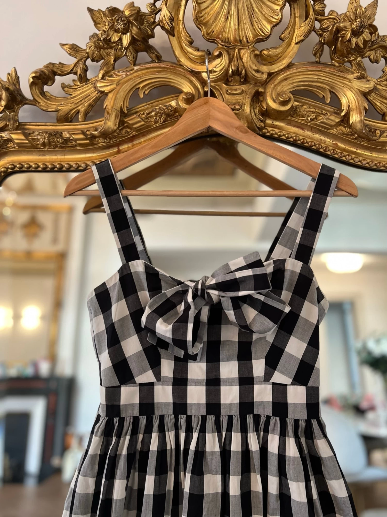 Robe Claudie Pierlot à Carreaux Blanches Et Noires 5 Robe Claudie Pierlot à Carreaux Blanches Et Noires – Image 3