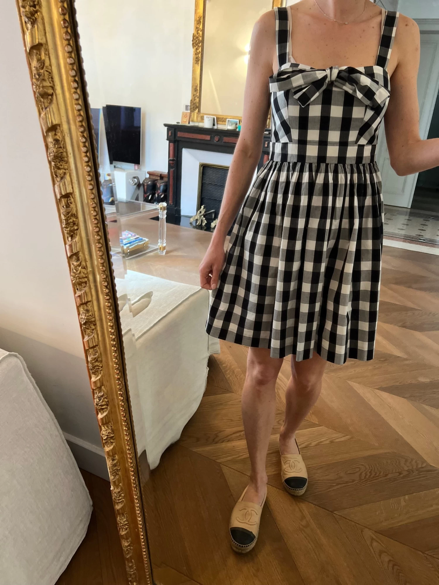 Robe Claudie Pierlot à Carreaux Blanches Et Noires 10 Robe Claudie Pierlot à Carreaux Blanches Et Noires – Image 8