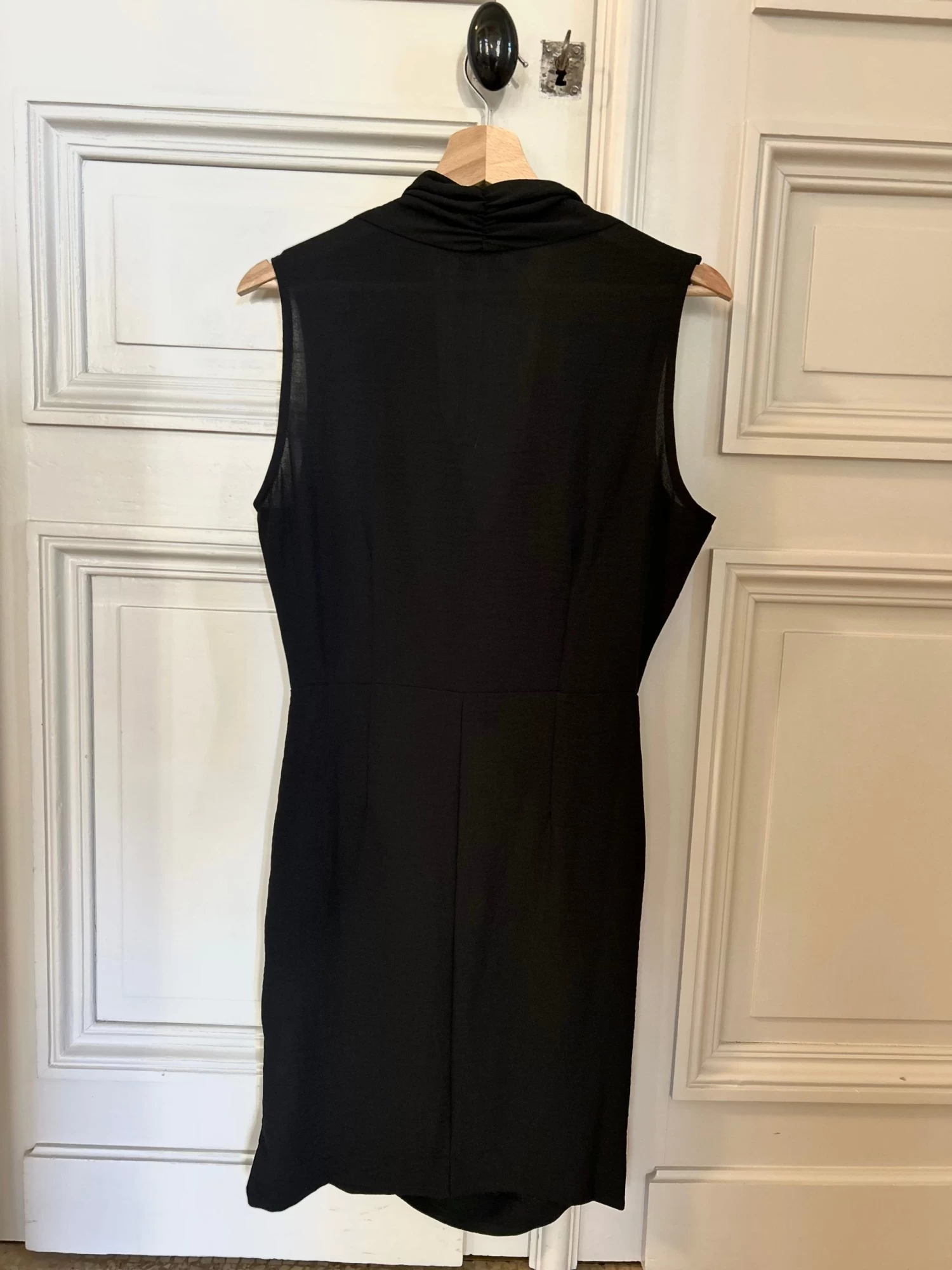 Robe Morgan Noire Classique 9 Robe Morgan Noire Classique – Image 7