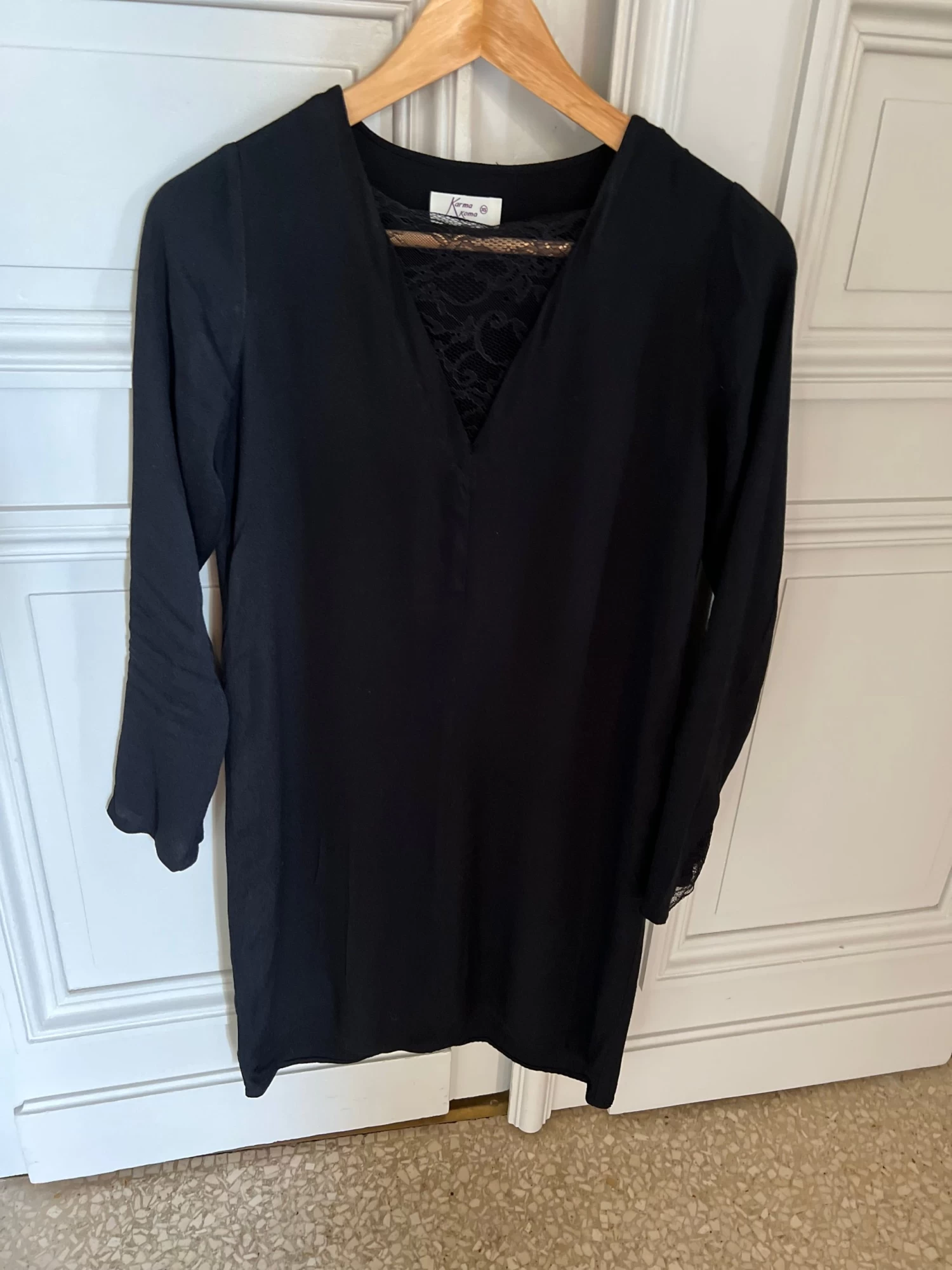 Robe Noire Karma Koma 9 Robe Noire Karma Koma – Image 7