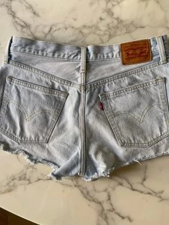 Short En Levis Bleu Clair