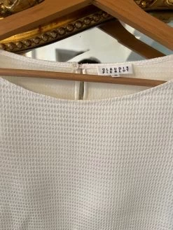 Top Claudie Pierlot Blanc épaules Froufrous 13 Top Claudie Pierlot Blanc épaules Froufrous -Femmes Boutique top claudie pierlot blanc epaules froufrous julie marc 5